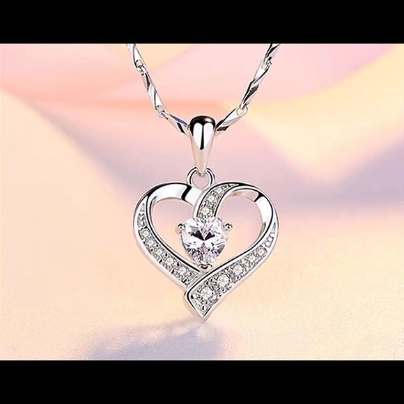 Glitzs Jewels 925 Sterling Silver Cubic Zirconia Necklace for Women Sun Flower Clear |